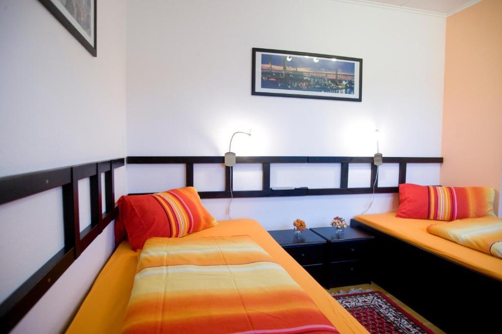 Zimmer Weiss Altenstadt  Quarto foto